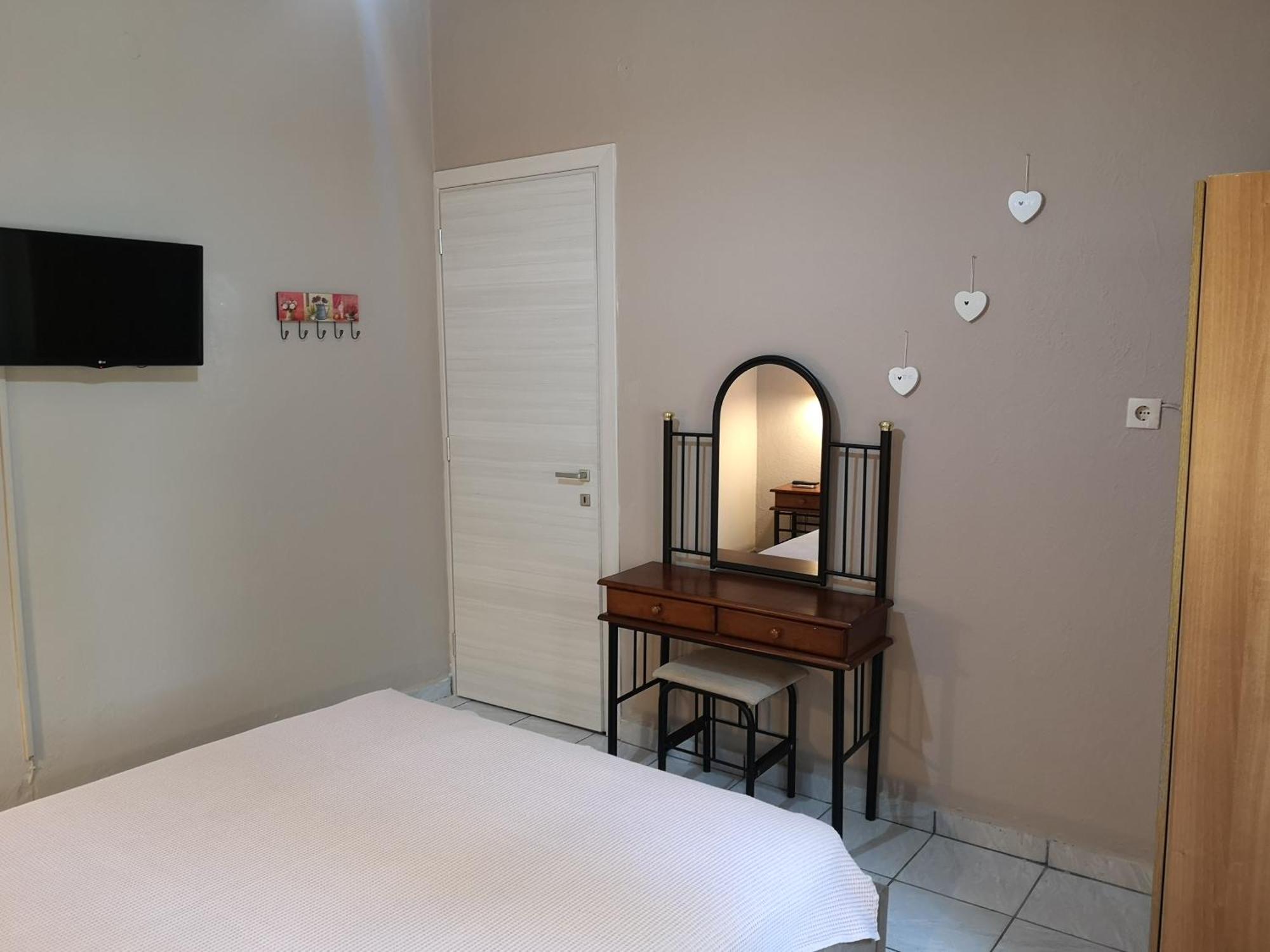 Venice Deluxe Studios Pefkari Quarto foto