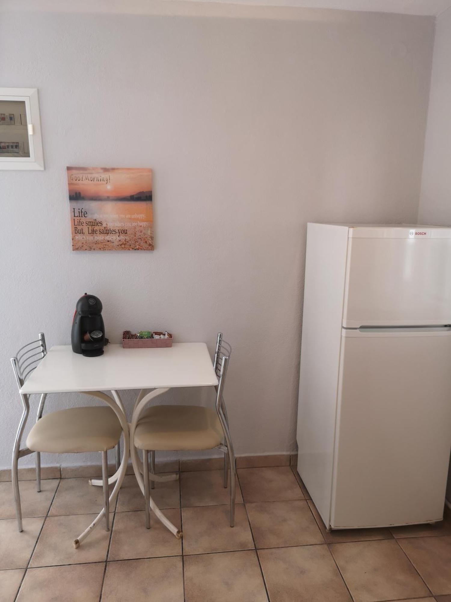 Venice Deluxe Studios Pefkari Quarto foto